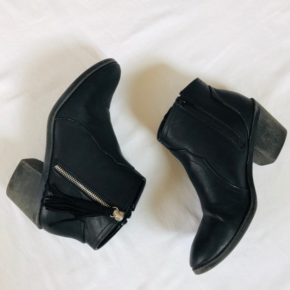 Soda Shoes - Soda- Black Block Heel Booties